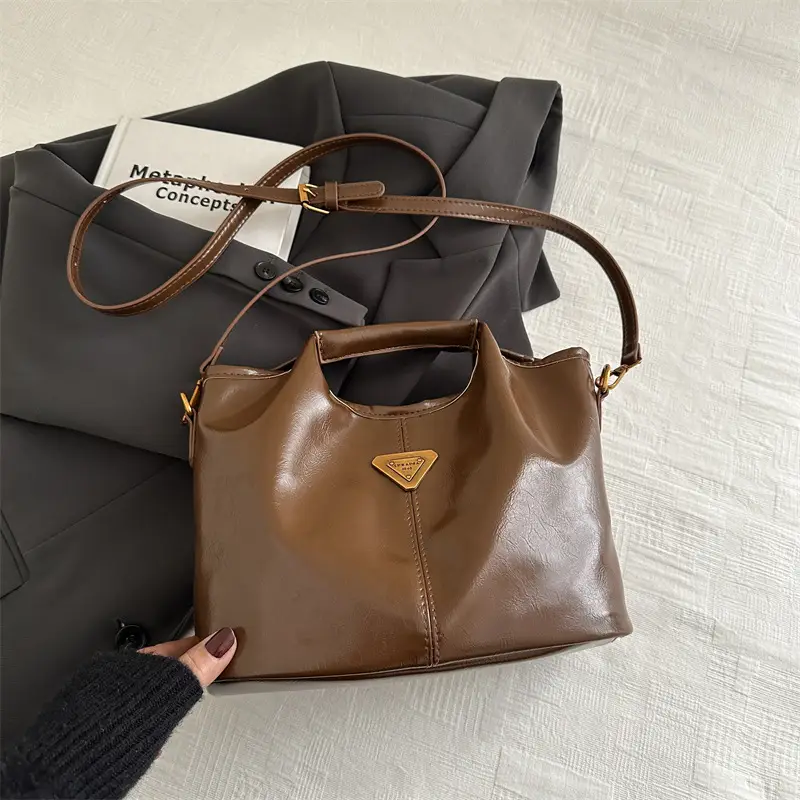 Vintage Black Leather Shoulder Bag for Women 2024 - Image 3