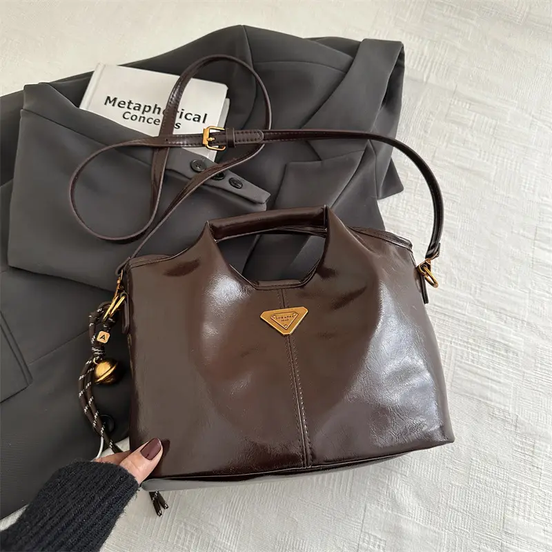 Vintage Black Leather Shoulder Bag for Women 2024 - Image 6