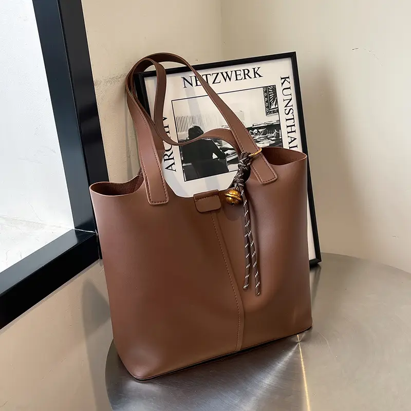 2024 Women's Large Capacity Brown Tote Bag with Crossbody Strap - Image 6