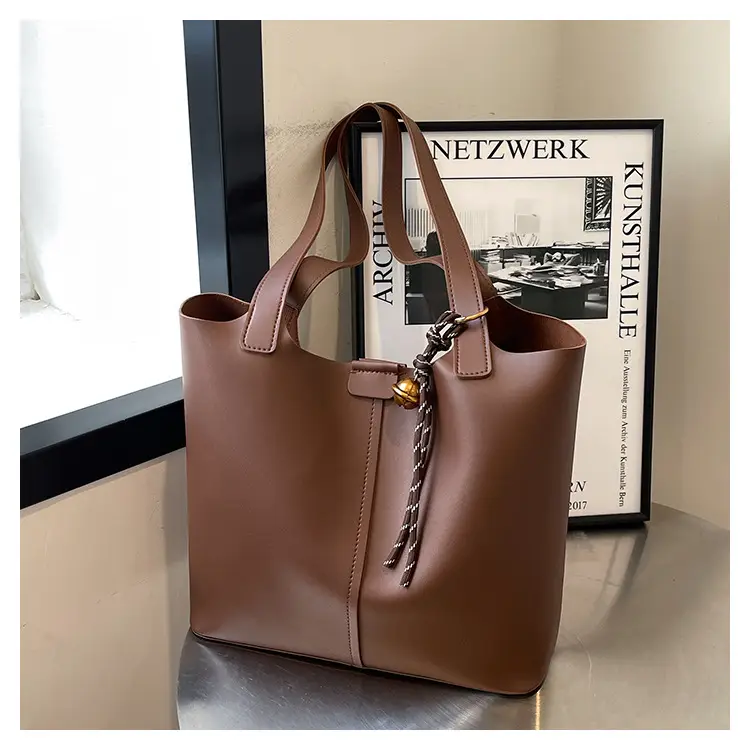 2024 Women's Large Capacity Brown Tote Bag with Crossbody Strap — feature 14
