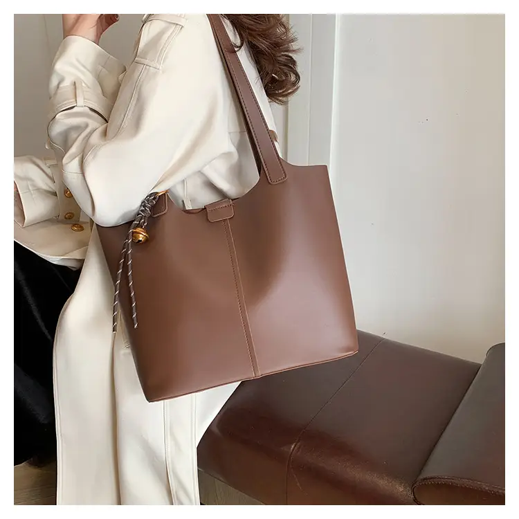 2024 Women's Large Capacity Brown Tote Bag with Crossbody Strap — feature 9