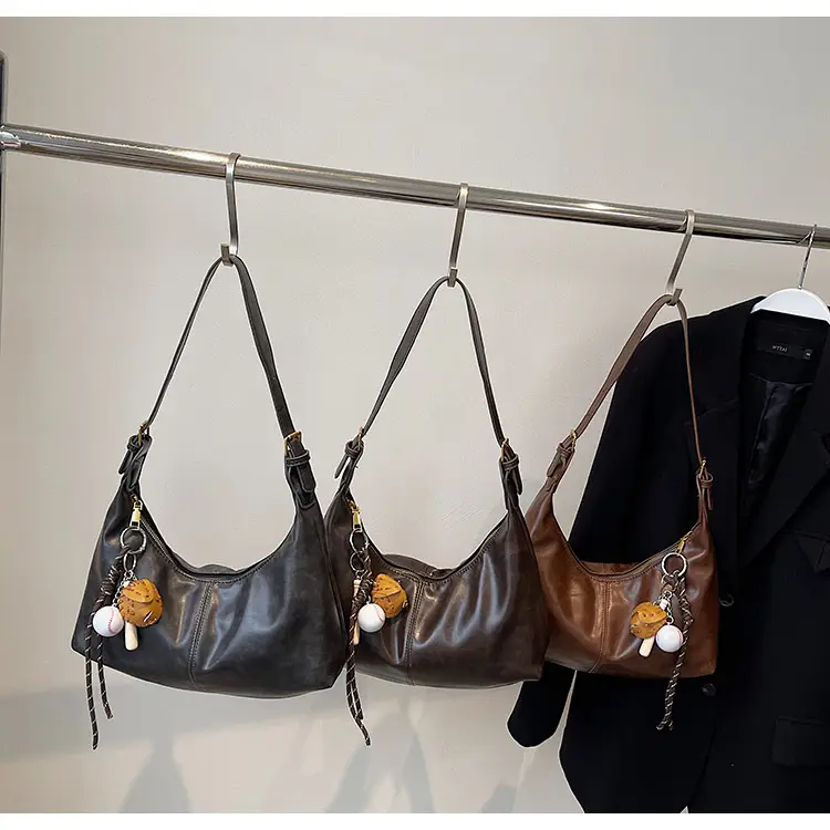 Women's Retro Brown Leather Shoulder Bag 2024 — feature 1