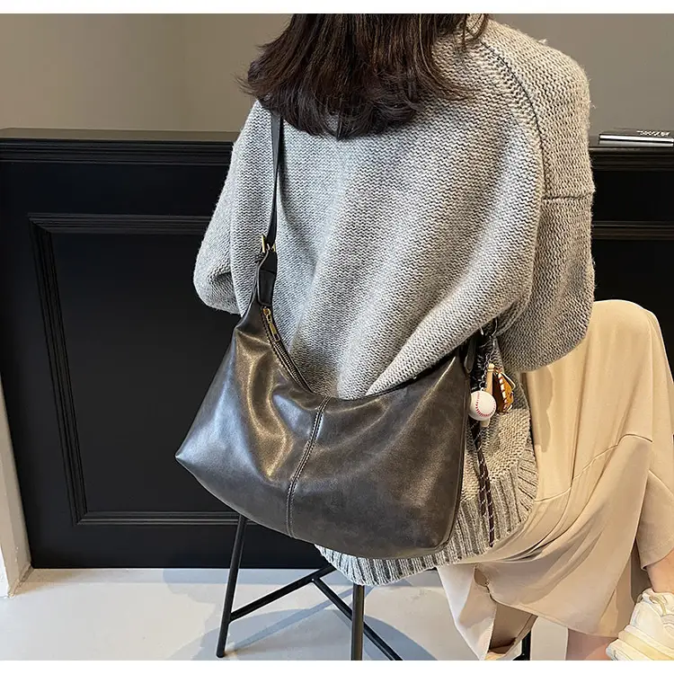 Women's Retro Brown Leather Shoulder Bag 2024 — feature 20