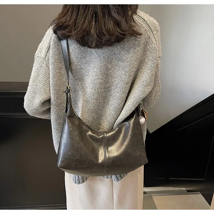 Women's Retro Brown Leather Shoulder Bag 2024 — feature 21