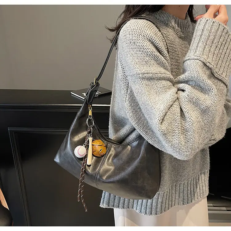 Women's Retro Brown Leather Shoulder Bag 2024 — feature 25
