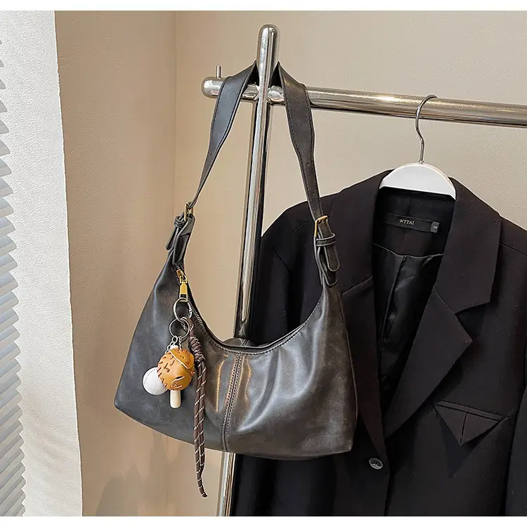 Women's Retro Brown Leather Shoulder Bag 2024 — feature 28