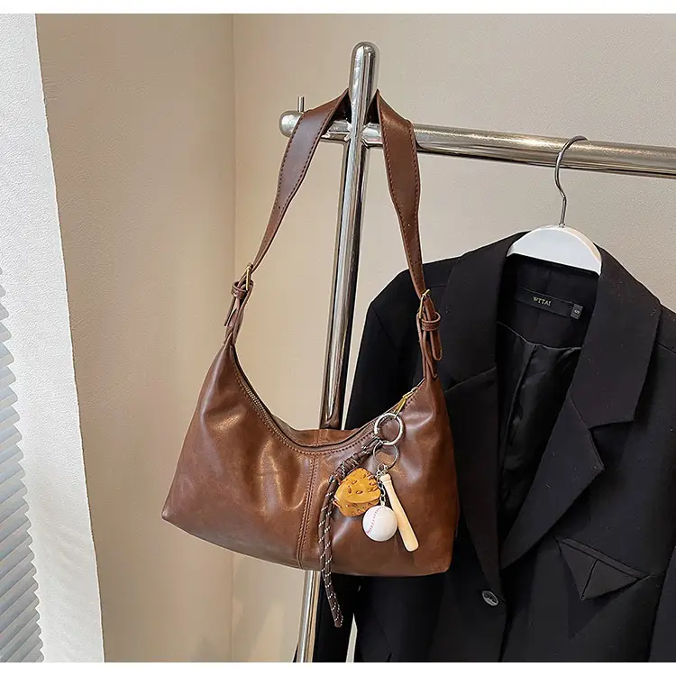 Women's Retro Brown Leather Shoulder Bag 2024 — feature 34
