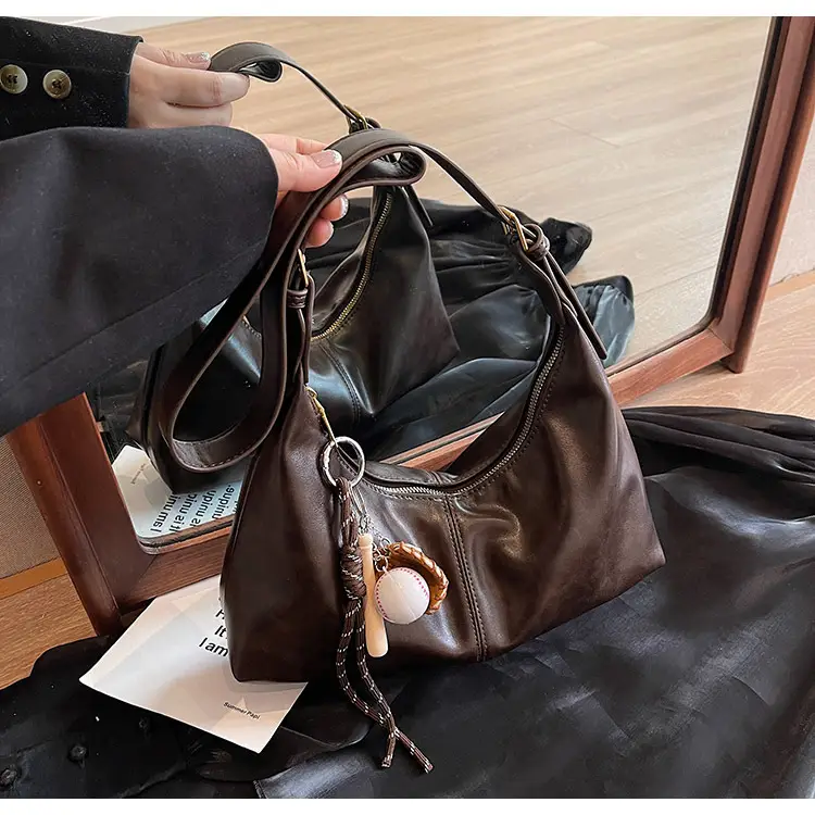 Women's Retro Brown Leather Shoulder Bag 2024 — feature 39