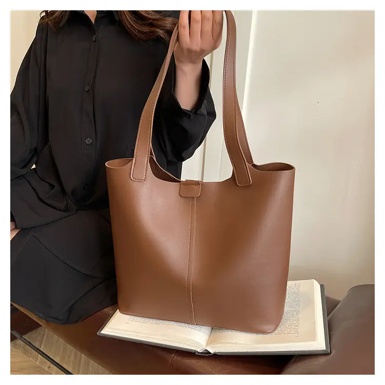Black Leather Tote Bag with Pendant for Women — feature 10