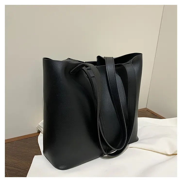 Black Leather Tote Bag with Pendant for Women — feature 17