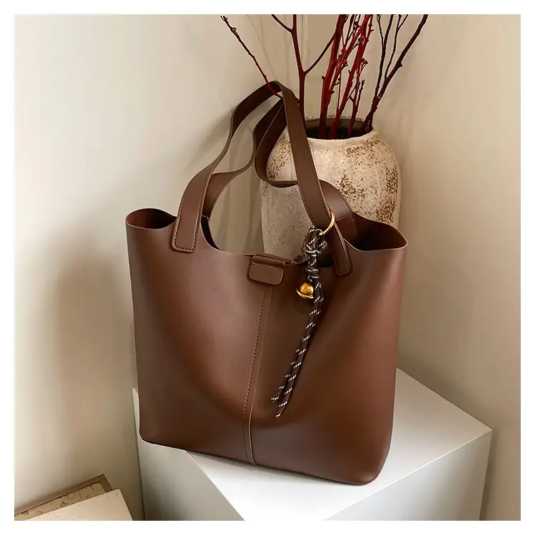 Black Leather Tote Bag with Pendant for Women — feature 19