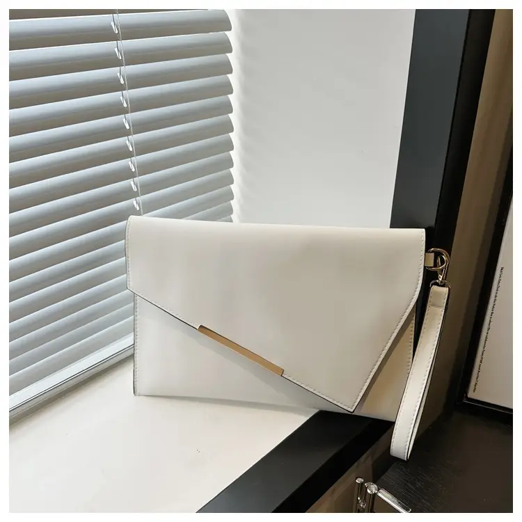 Winter Women's Crossbody Bag 2024 New Trendy Beige β feature 12