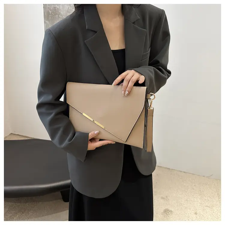 Winter Women's Crossbody Bag 2024 New Trendy Beige β feature 21