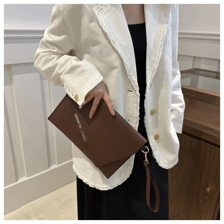 Winter Women's Crossbody Bag 2024 New Trendy Beige β feature 25