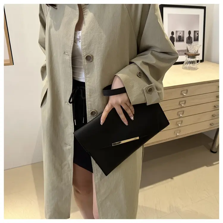 Winter Women's Crossbody Bag 2024 New Trendy Beige β feature 32