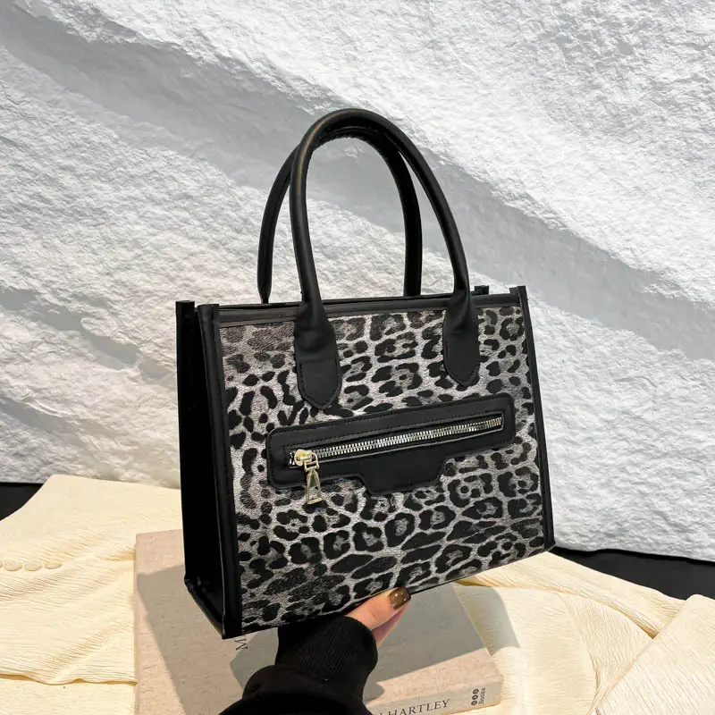 Leopard Print Women's Tote Bag Winter 2024 - Image 5