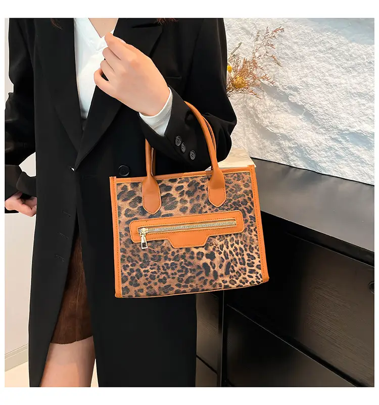 Leopard Print Women's Tote Bag Winter 2024 — feature 13