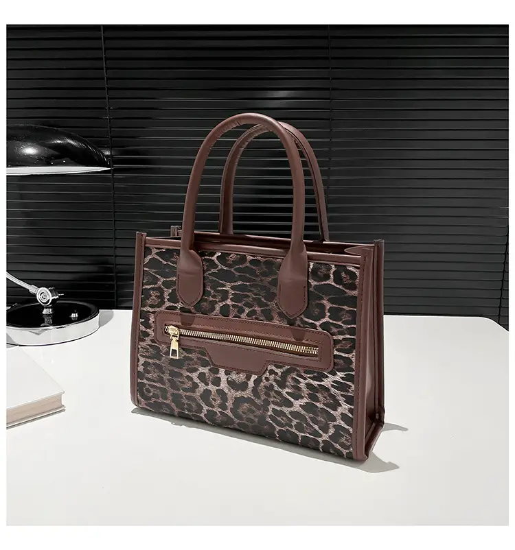 Leopard Print Women's Tote Bag Winter 2024 — feature 21