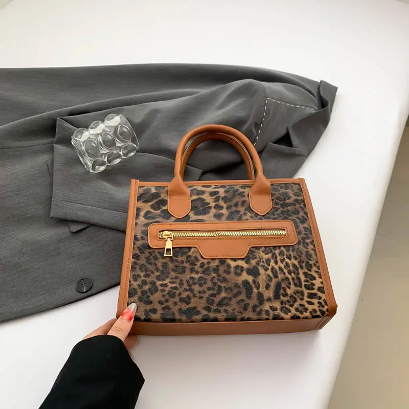 Leopard Print Women's Tote Bag Winter 2024 - Image 4