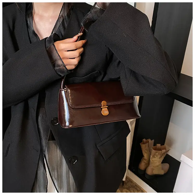 Brown Leather Crossbody Bag for Women 2024 — feature 16