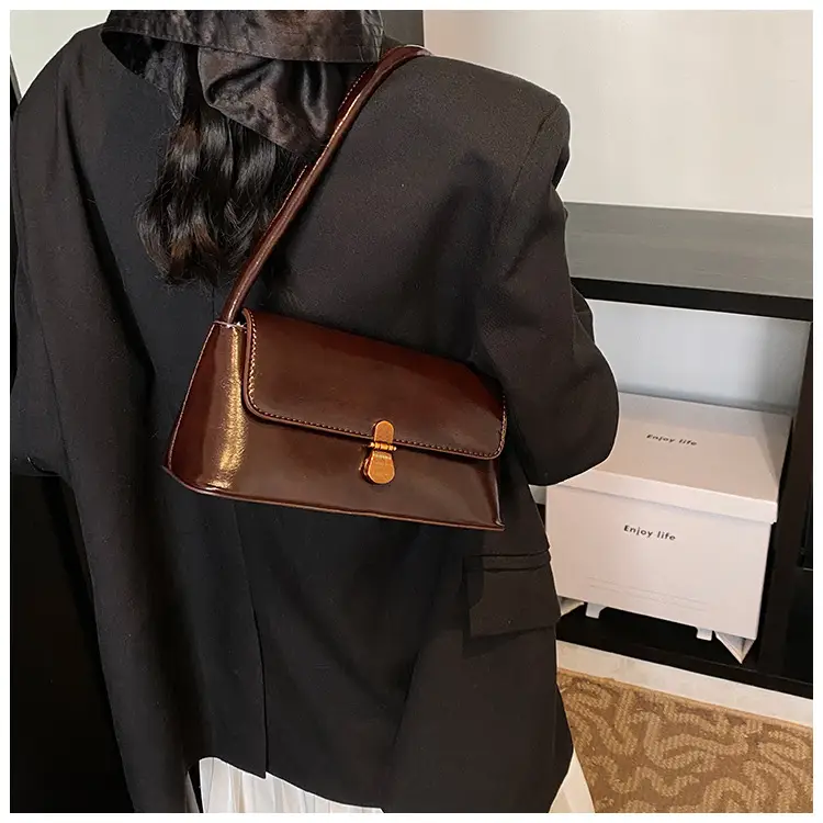 Brown Leather Crossbody Bag for Women 2024 — feature 18