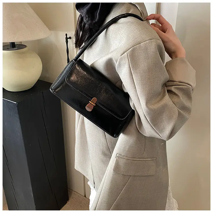 Brown Leather Crossbody Bag for Women 2024 — feature 32