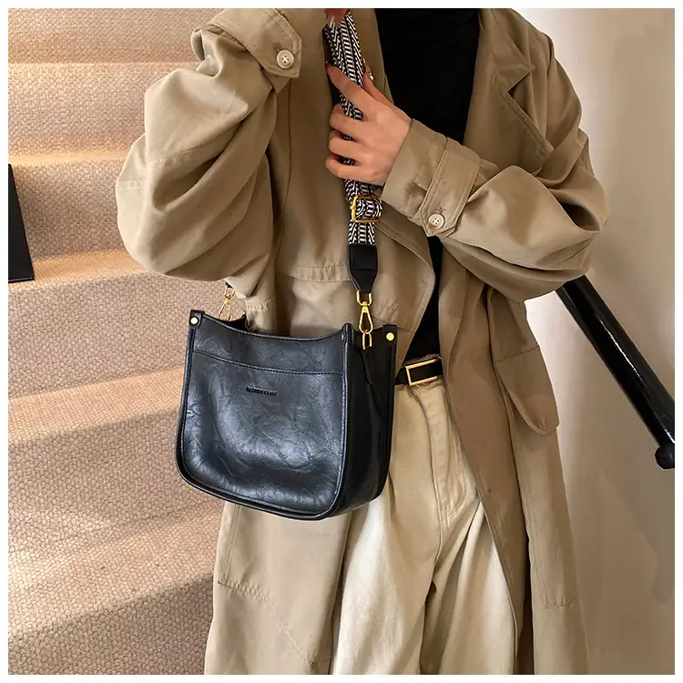 Black Leather Crossbody Bag for Women 2024 — feature 15