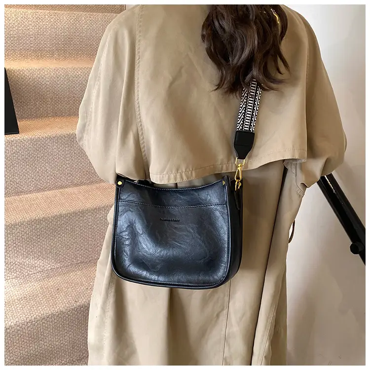 Black Leather Crossbody Bag for Women 2024 — feature 16