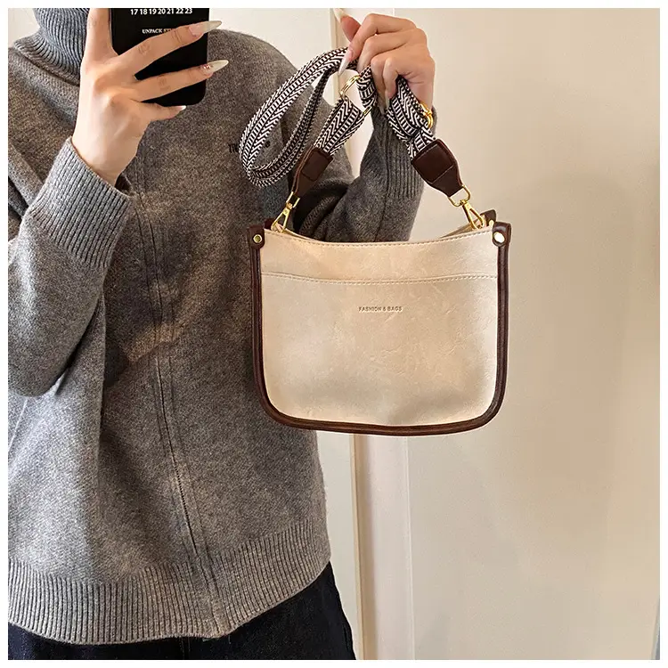 Black Leather Crossbody Bag for Women 2024 — feature 18