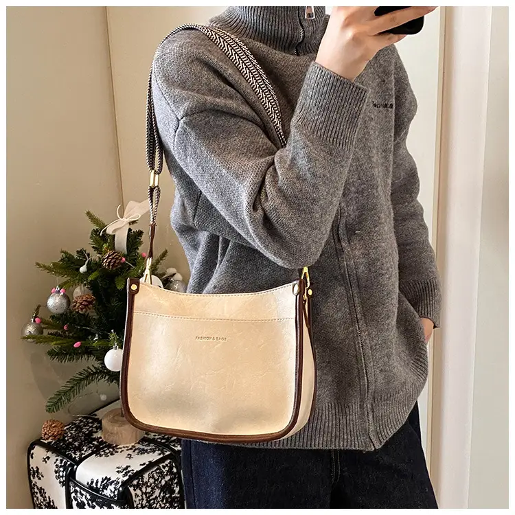 Black Leather Crossbody Bag for Women 2024 — feature 20