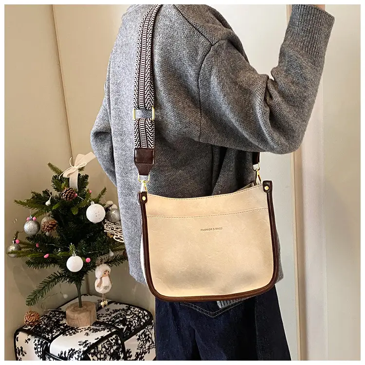 Black Leather Crossbody Bag for Women 2024 — feature 21