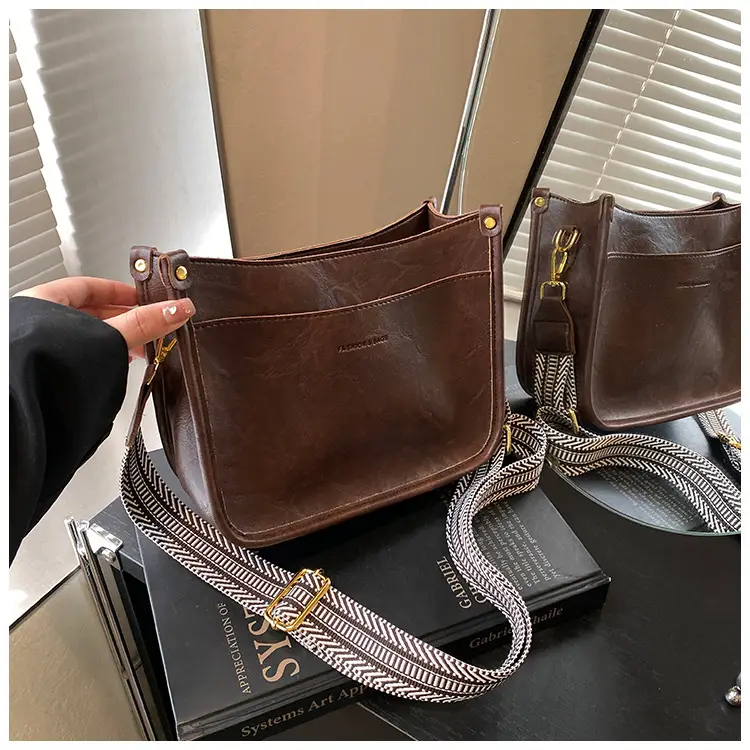 Black Leather Crossbody Bag for Women 2024 — feature 24