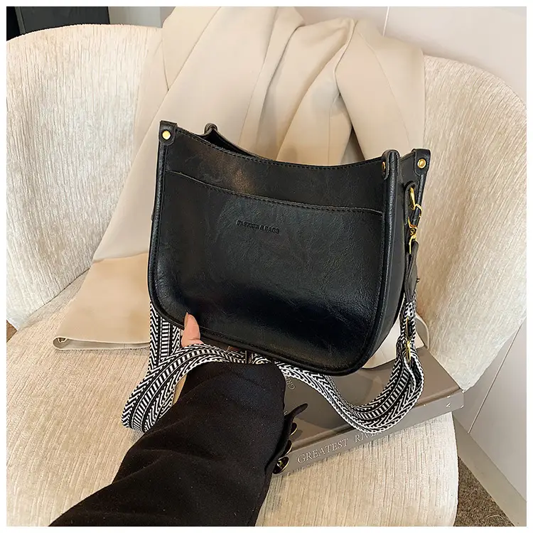 Black Leather Crossbody Bag for Women 2024 — feature 25