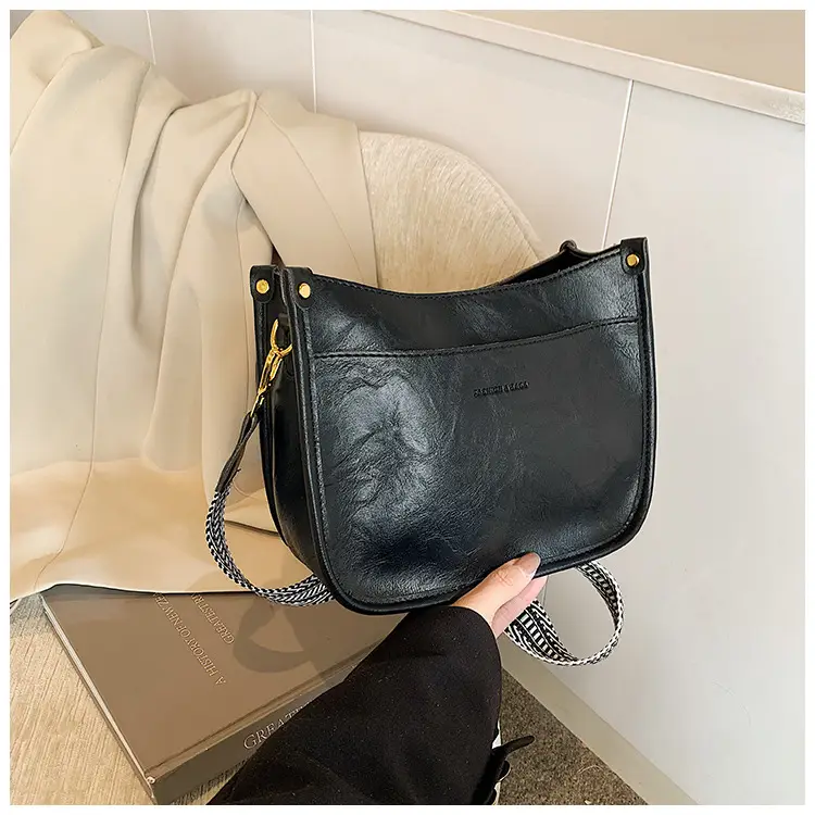 Black Leather Crossbody Bag for Women 2024 — feature 26