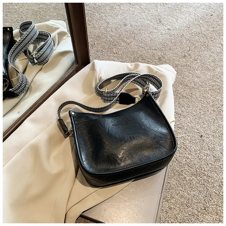 Black Leather Crossbody Bag for Women 2024 — feature 27