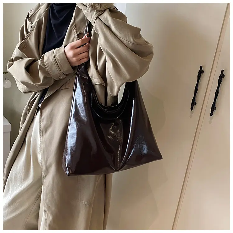 Black Soft Leather Large Tote Bag for Women — feature 15