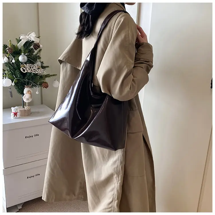 Black Soft Leather Large Tote Bag for Women — feature 16