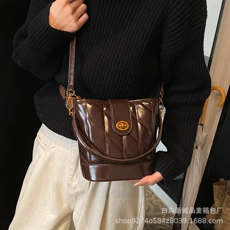 2026 Winter Quilted Black Bucket Bag with Gold Logo - Image 6