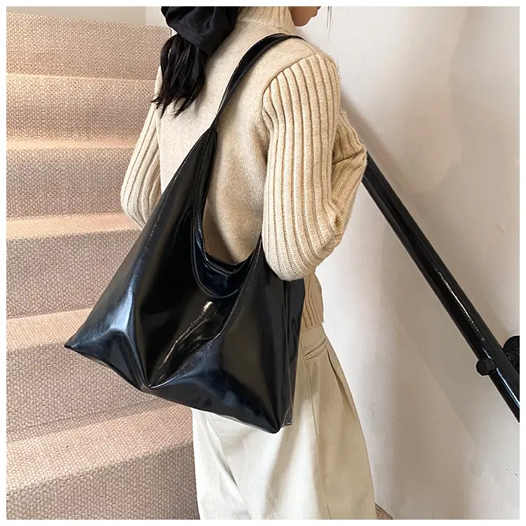 Red Soft Leather Large Tote Bag for Women — feature 9