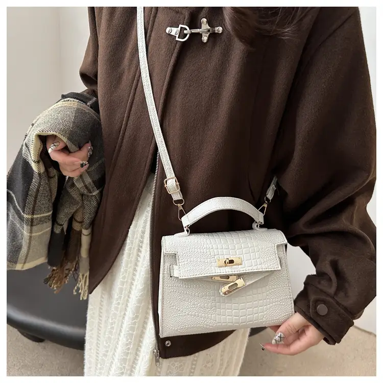 Pink Women's Crossbody Shoulder Bag 2024 Winter — feature 7