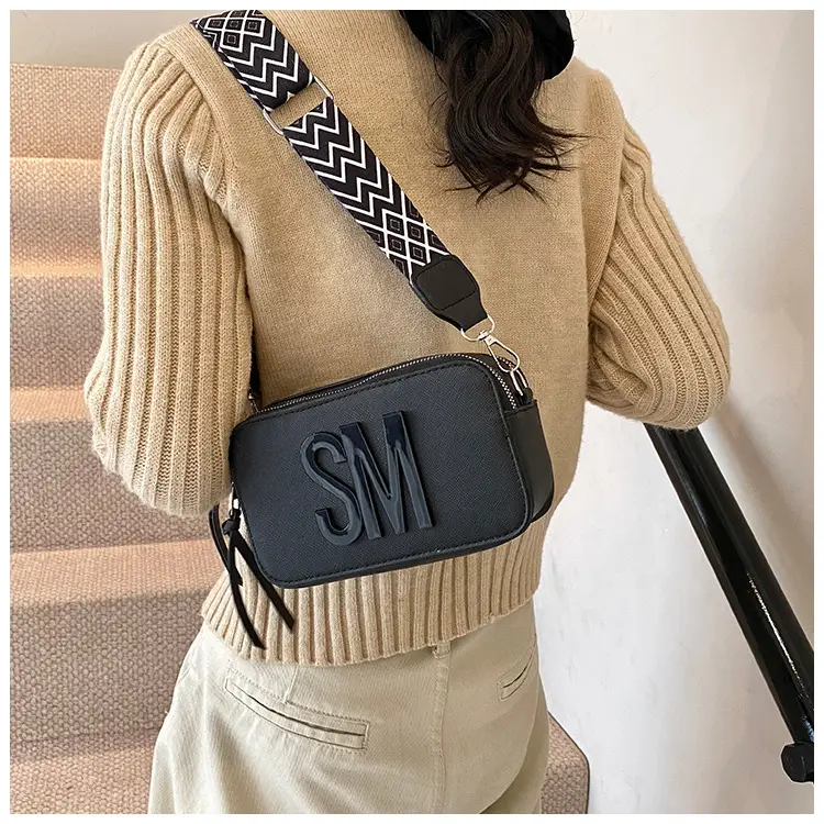 2025 Red Letter Wide Shoulder Bag for Women — feature 20