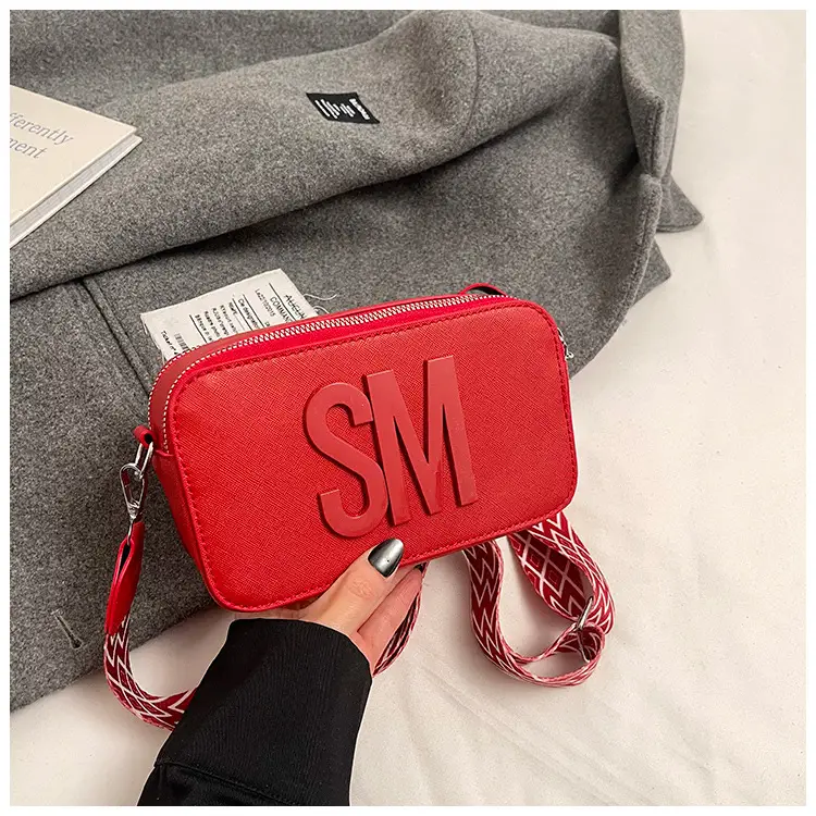 2025 Red Letter Wide Shoulder Bag for Women — feature 28