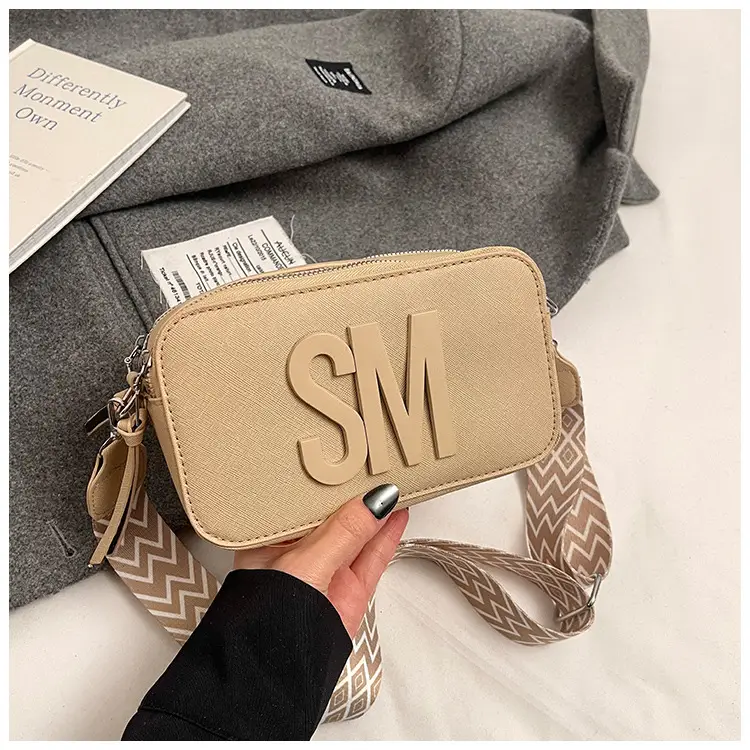 2025 Red Letter Wide Shoulder Bag for Women - Image 3