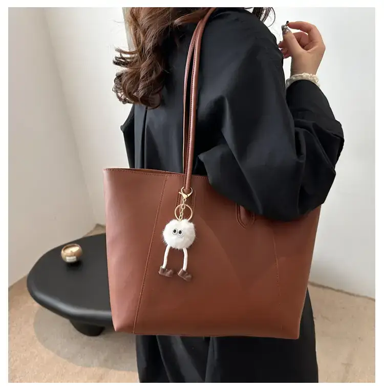 Brown Large Capacity Women's Tote Bag with Keychain — feature 7