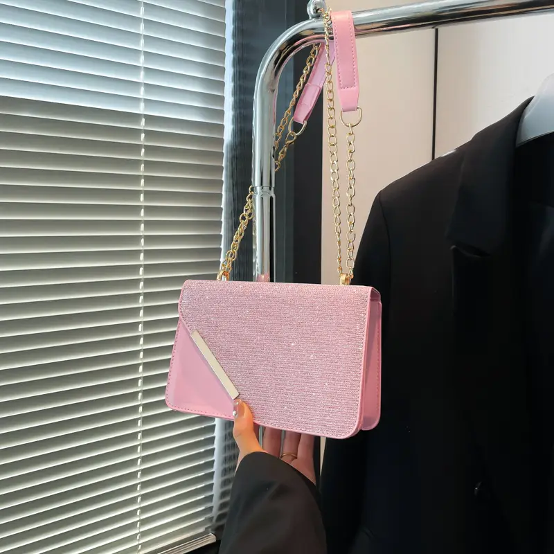 Women's Black Chain Crossbody Bag Winter New Niche Design