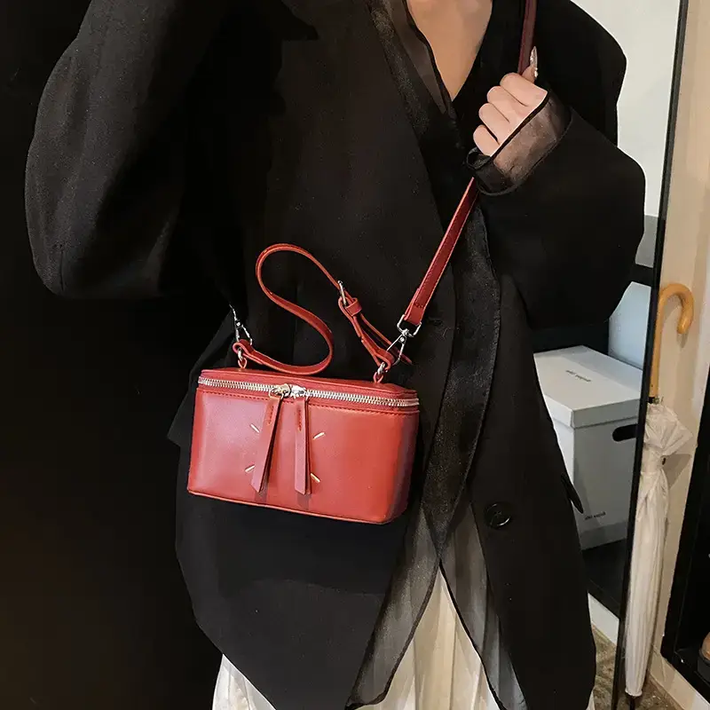Red Square Satchel Shoulder Bag for Women - Image 7