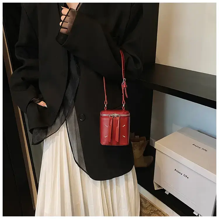 Red Square Satchel Shoulder Bag for Women — feature 20