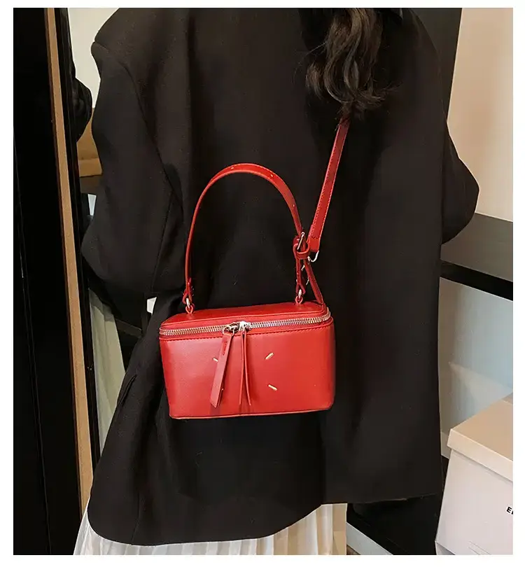 Red Square Satchel Shoulder Bag for Women — feature 4