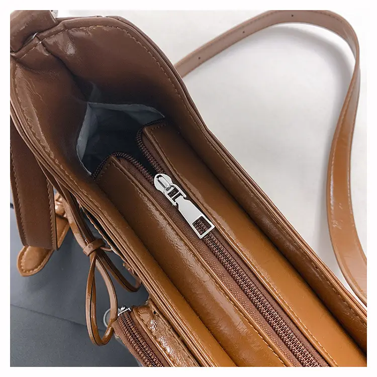 White Crossbody Bag for Women Small Card Design — feature 28