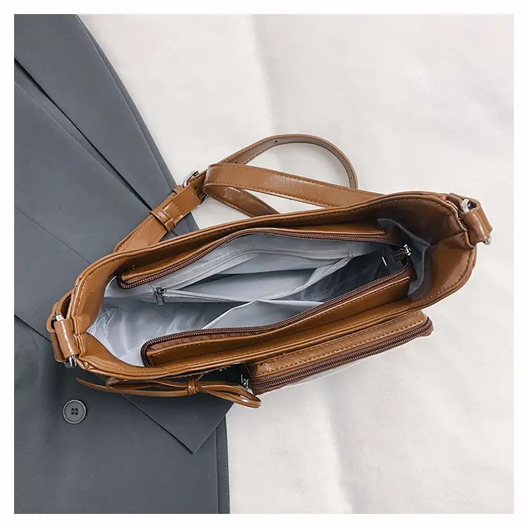 White Crossbody Bag for Women Small Card Design — feature 29